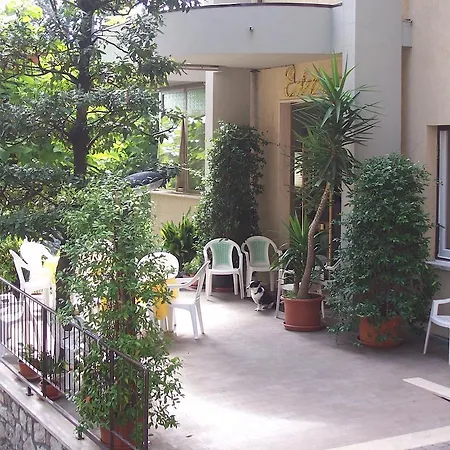 Edelweiss Hotel 3*